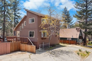 32947 Squirrel Ln, Running Springs, CA 92308