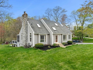 48 Budron Ave, Salem, NH 03079