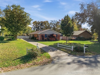 3267 S Erie Ave, Tulsa, OK 74135