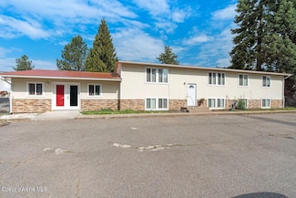 412 N Division St, Pinehurst, ID 83850
