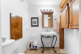 20 Hummingbird Ln, Tijeras, NM 87059