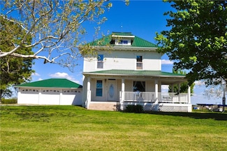3916 A Hwy, Albany, MO 64402