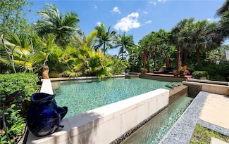 2535 River Reach Dr, Naples, FL 34104