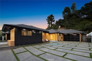 3814 Royal Meadow Rd, Sherman Oaks, CA 91403
