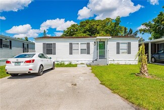 410 SW 134th Way, Davie, FL 33325