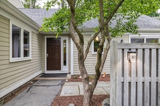 67 Fifer Ln, Lexington, MA 02420