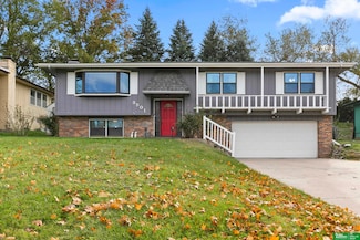 3501 Lynnwood Dr, Bellevue, NE 68123
