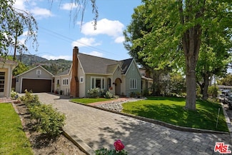 2400 Sylvan Ln, Glendale, CA 91208