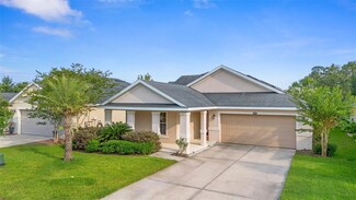 305 Grande Lake Dr, Daytona Beach, FL 32124
