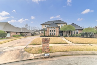 3513 Meadowside Dr, Bedford, TX 76021
