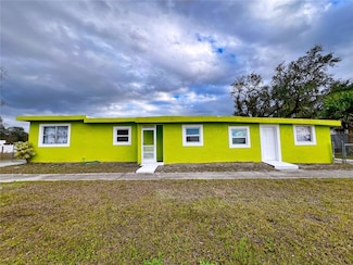 12 Glendora Ave, Arcadia, FL 34266