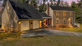 113 Walnut Plain Rd, Rochester, MA 02770