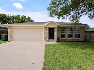 1808 Gainsborough Way, Fort Worth, TX 76134