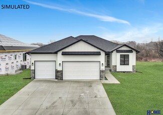 620 Eloise Ave, Lincoln, NE 68520