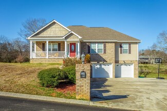 138 Village Dr, Chickamauga, GA 30707