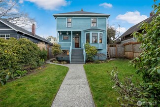 1612 44th Ave SW, Seattle, WA 98116