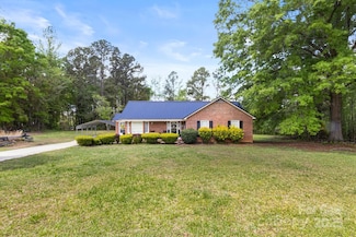 5762 Hightower Rd, Fort Lawn, SC 29714