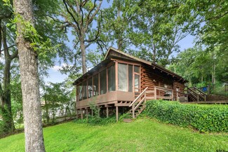 17044 Deer Run Rd, Bullard, TX 75757
