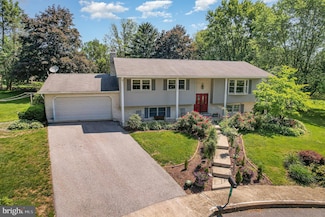14 Douglas Ct, Carlisle, PA 17013
