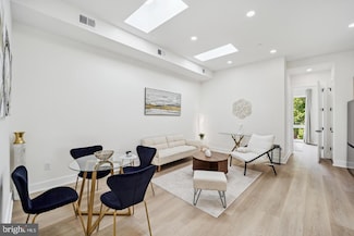 705 Quincy St NE Unit 5, Washington, DC 20017