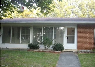 472B Thornbury Ct, Lakewood, NJ 08701