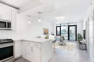 41-04 27th St Unit 4A, Long Island City, NY 11101
