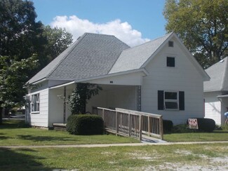 118 W 7th St, Matthews, IN 46957
