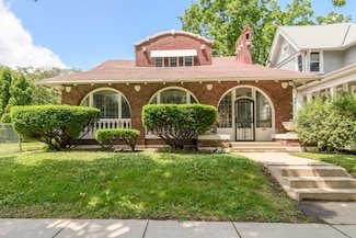 2417 N 2nd St, Milwaukee, WI 53212