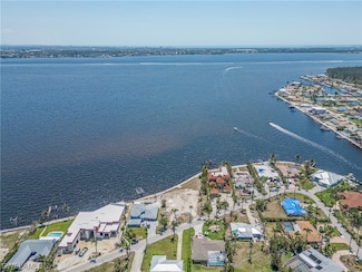 238 Bayshore Dr, Cape Coral, FL 33904