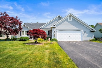 68 Sotheby Dr, Rochester, NY 14626