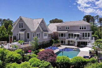 114 Cranberry Ln, North Chatham, MA 02650