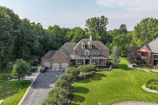 8557 Forestview Dr Unit 3, Canton, MI 48187