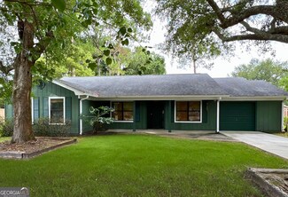 514 Moeckel Ln, Saint Marys, GA 31558