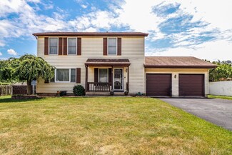 4 Jefferson Dr, Piscataway, NJ 08854
