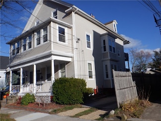 152 Woodbine St, Cranston, RI 02910