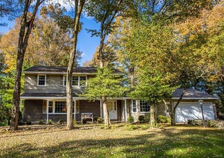 138 Stanwood Ln, Manlius, NY 13104