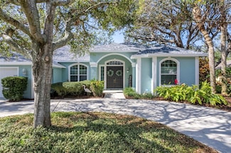 2886 Armadillo Dr, Palm Harbor, FL 34683