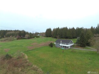 5998 Cedar Dr, Bow, WA 98232