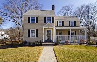 100 Upland Ave, Newton Highlands, MA 02461