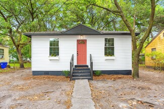 2763 W Surrey Dr, North Charleston, SC 29405