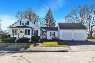 1061 Merrill St, Manchester, NH 03103