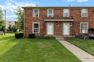 35221 Tall Oaks Dr Unit 99, Sterling Heights, MI 48312