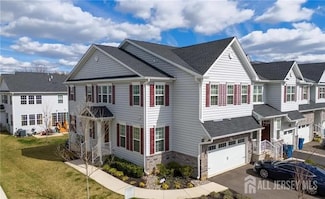 25 Larkspur Ln, Monroe, NJ 08832