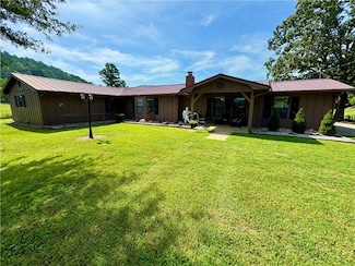 13069 Suits Us Ln, Parks, AR 72950