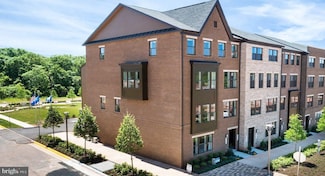 45145 Admiral Dr, Dulles, VA 20166