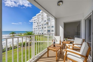 3443 Gulf Shore Blvd N Unit 207, Naples, FL 34103