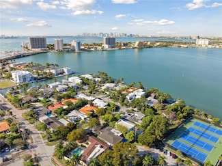 1000 S Shore Dr, Miami Beach, FL 33141