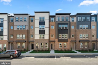 10011 American Pharoah Ln Unit A, Laurel, MD 20723