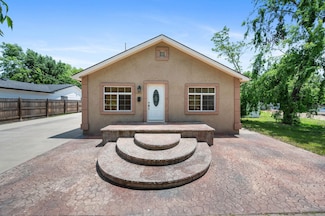 1832 S Ellis St, Wichita, KS 67211