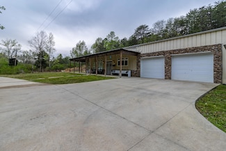 1576 Dripping Springs Rd, La Fayette, GA 30728
